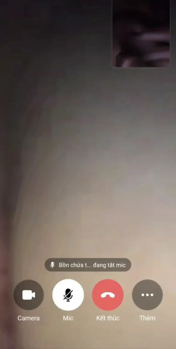 Thủ dâm cùng em trang 2k7 bồn chứ tinh trùng